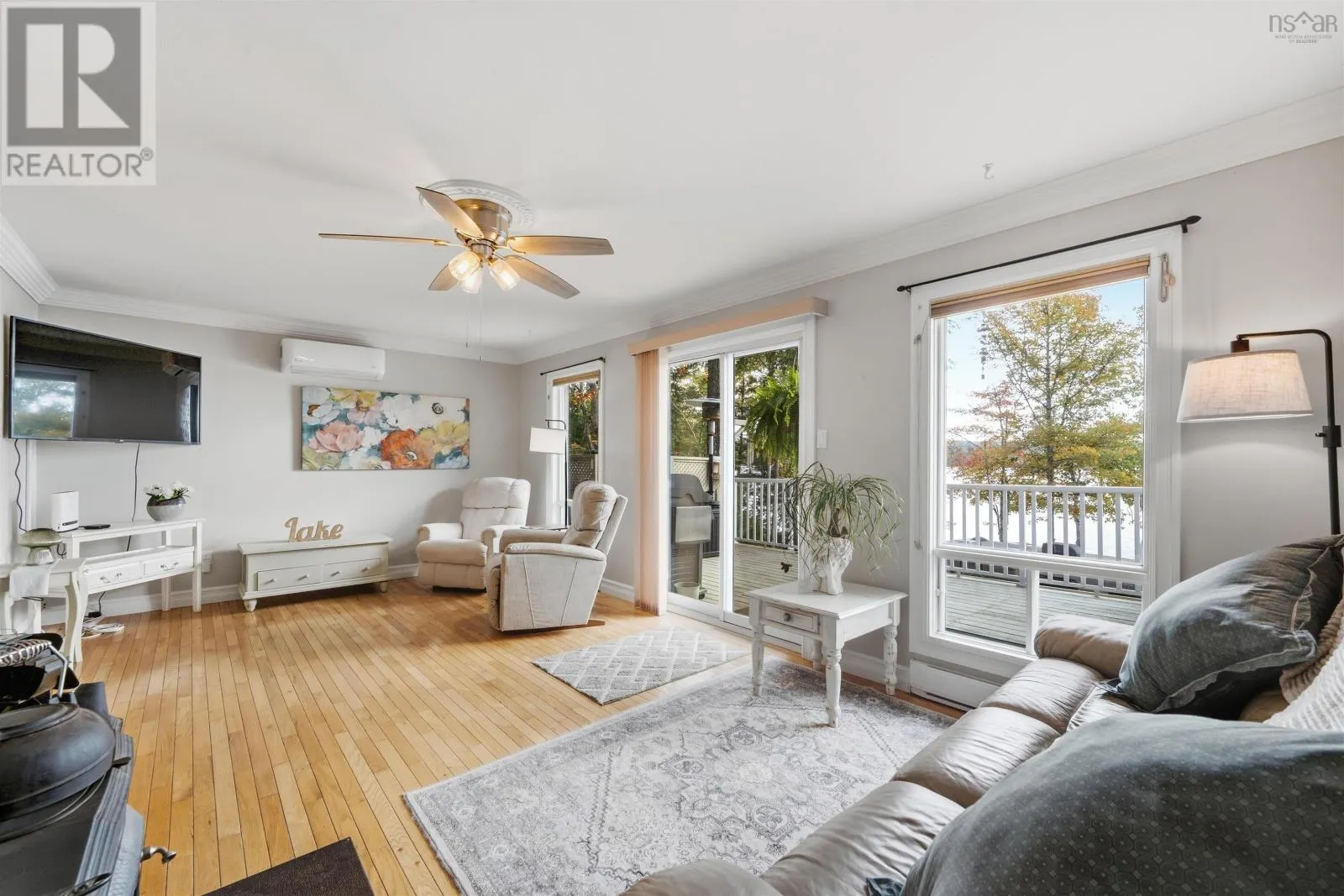 450 Lakeside Drive