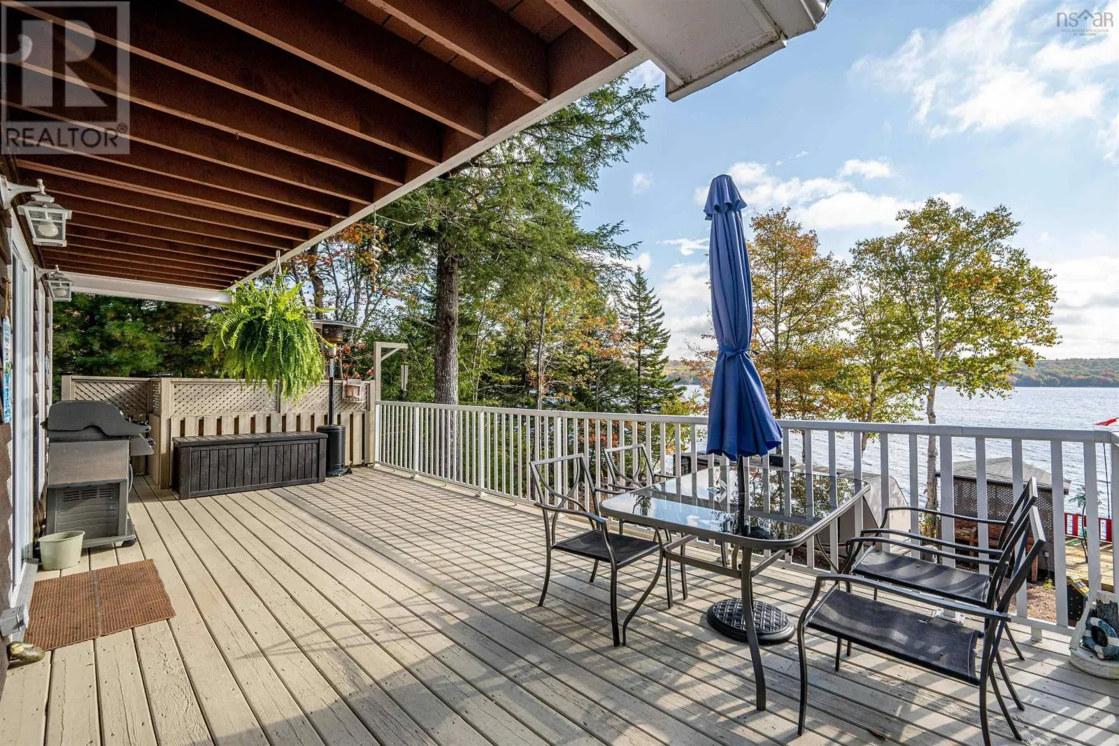 450 Lakeside Drive