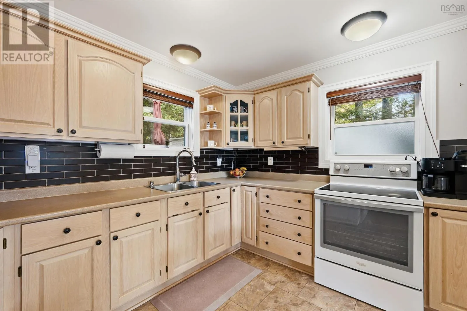 450 Lakeside Drive