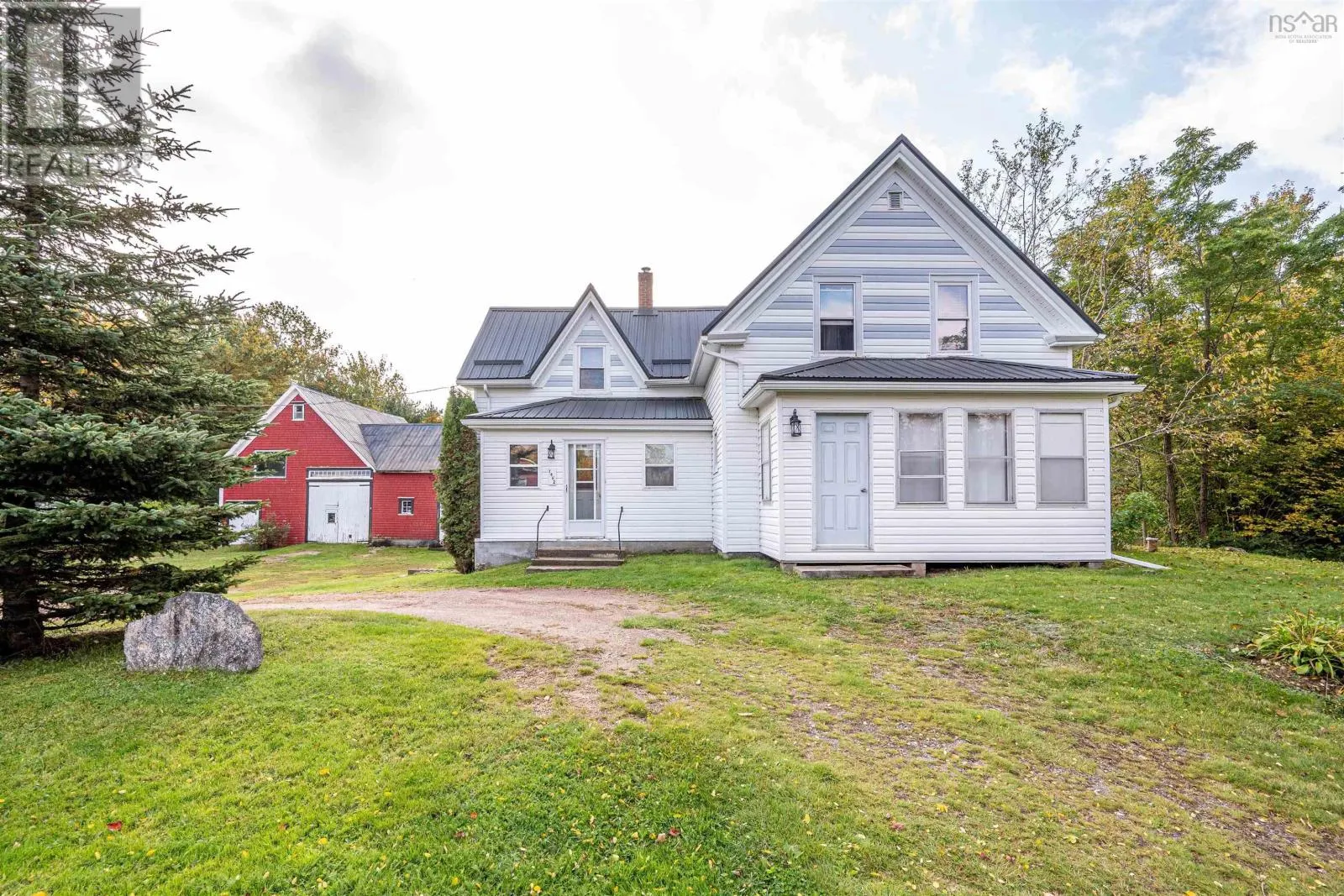 1462 East Dalhousie Road