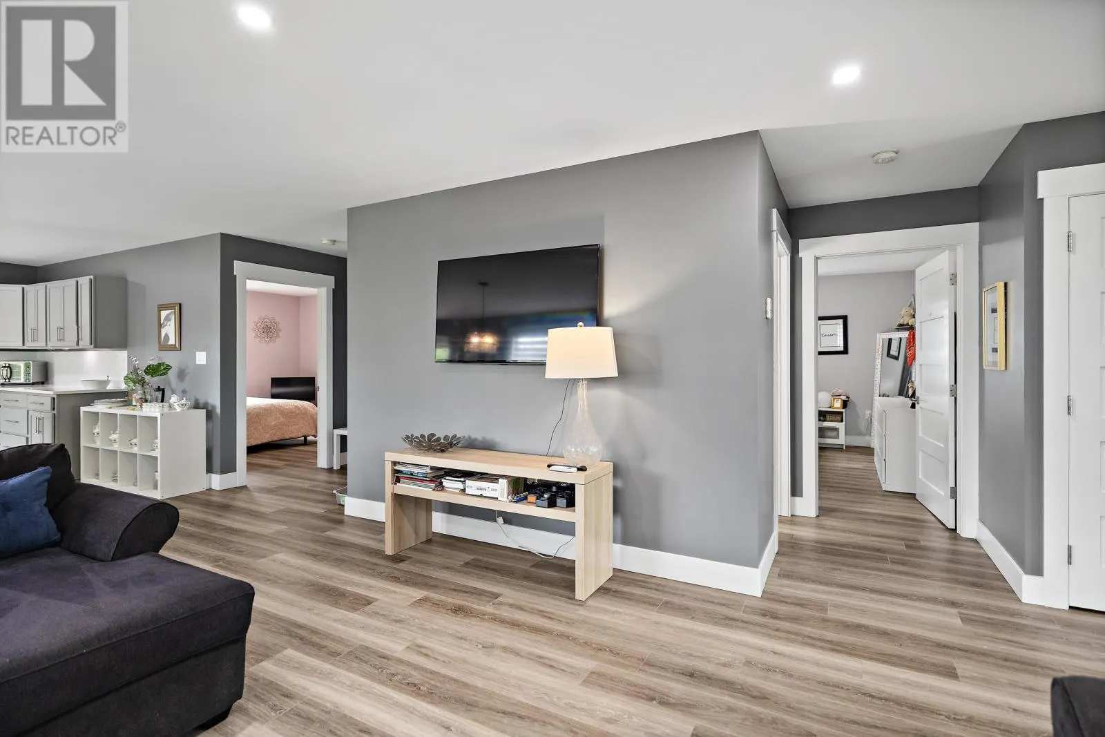 1 Balderston Court
