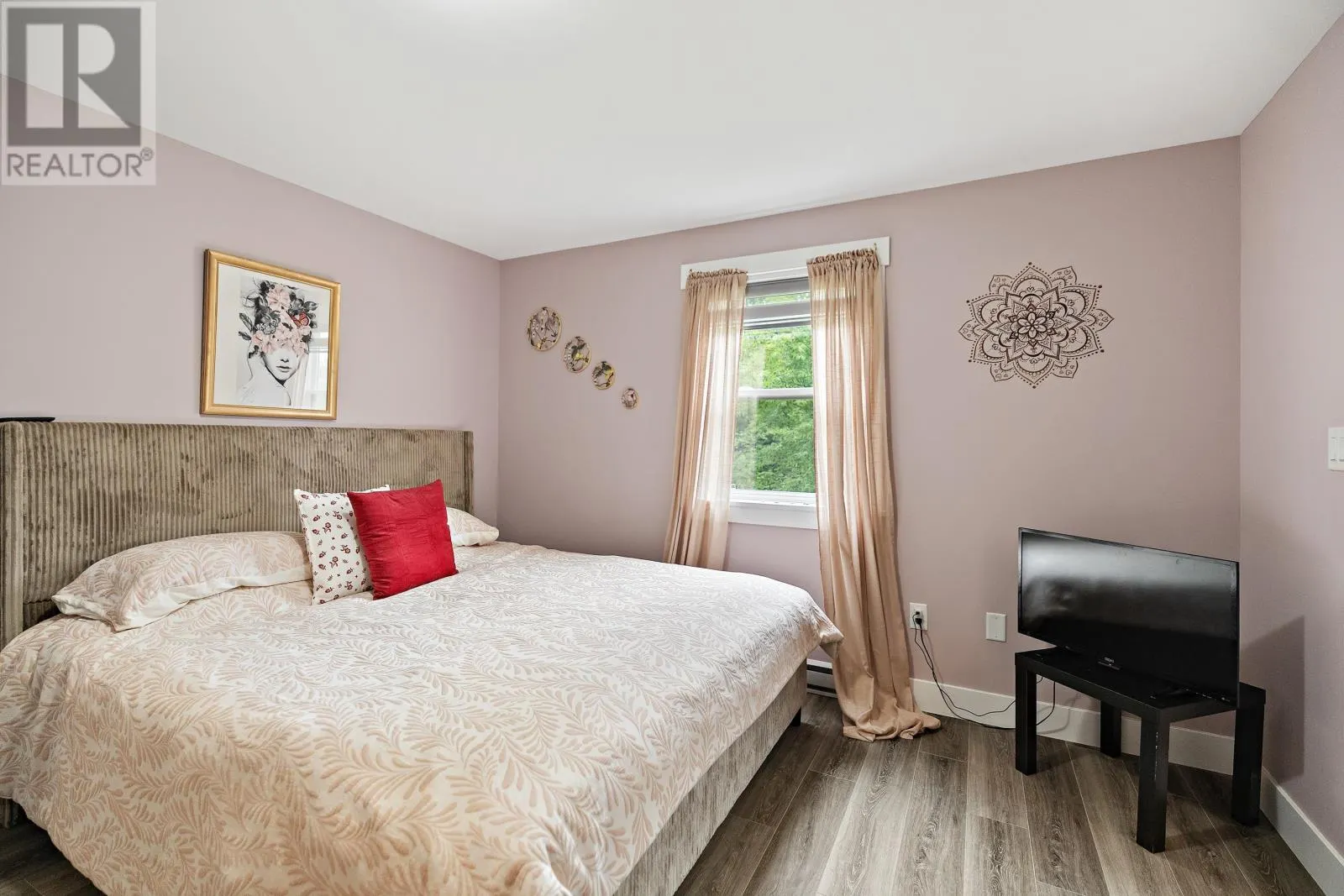 1 Balderston Court