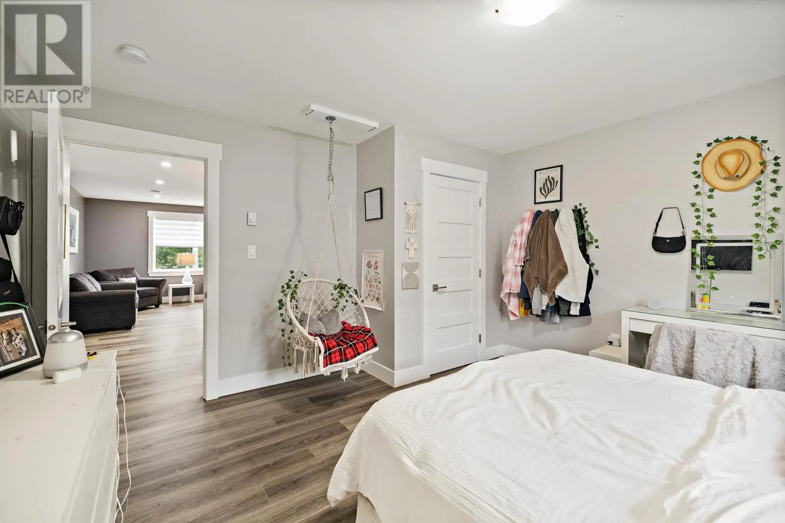 1 Balderston Court