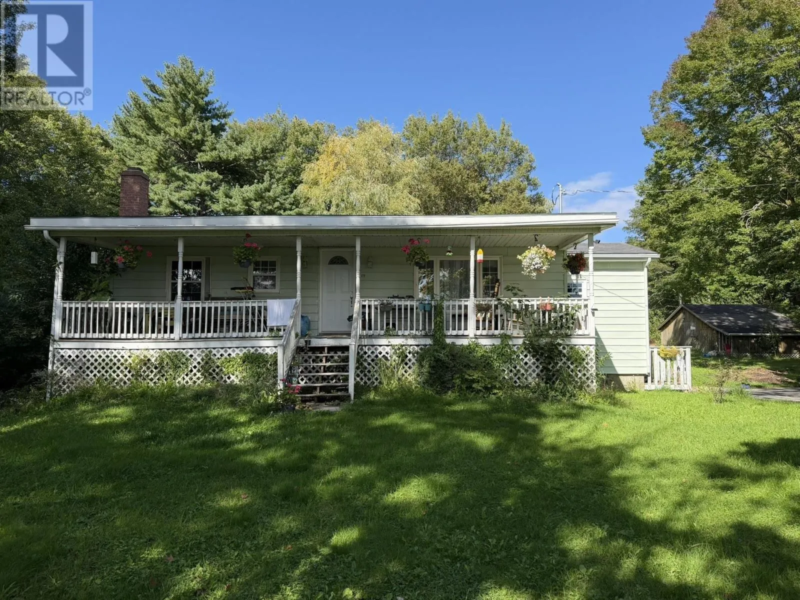 19 River Road