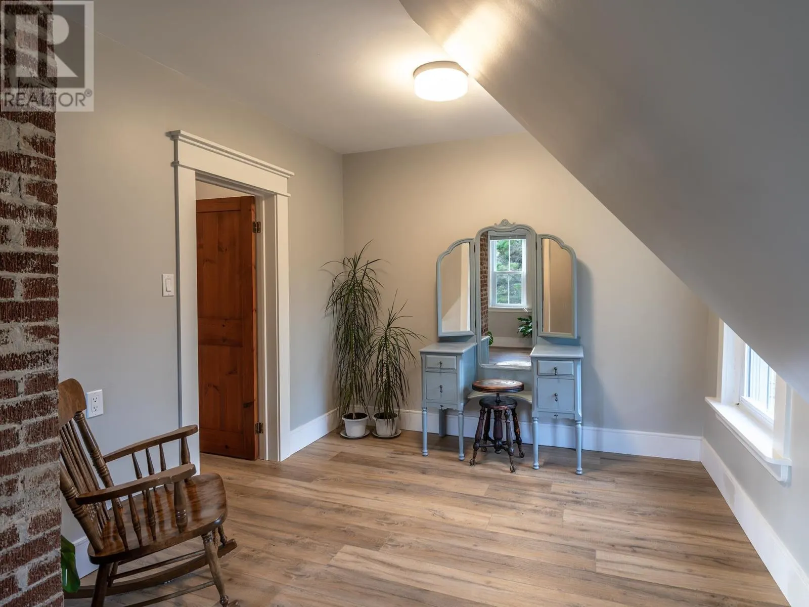 3693 Dixon Road