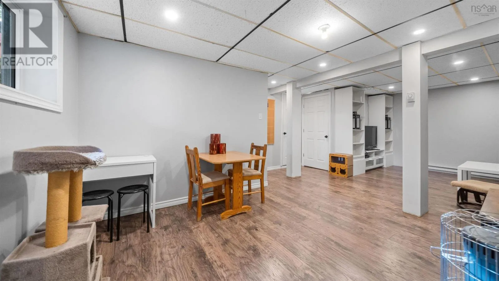27 Tamerlane Court