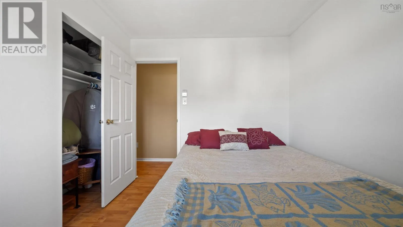 27 Tamerlane Court