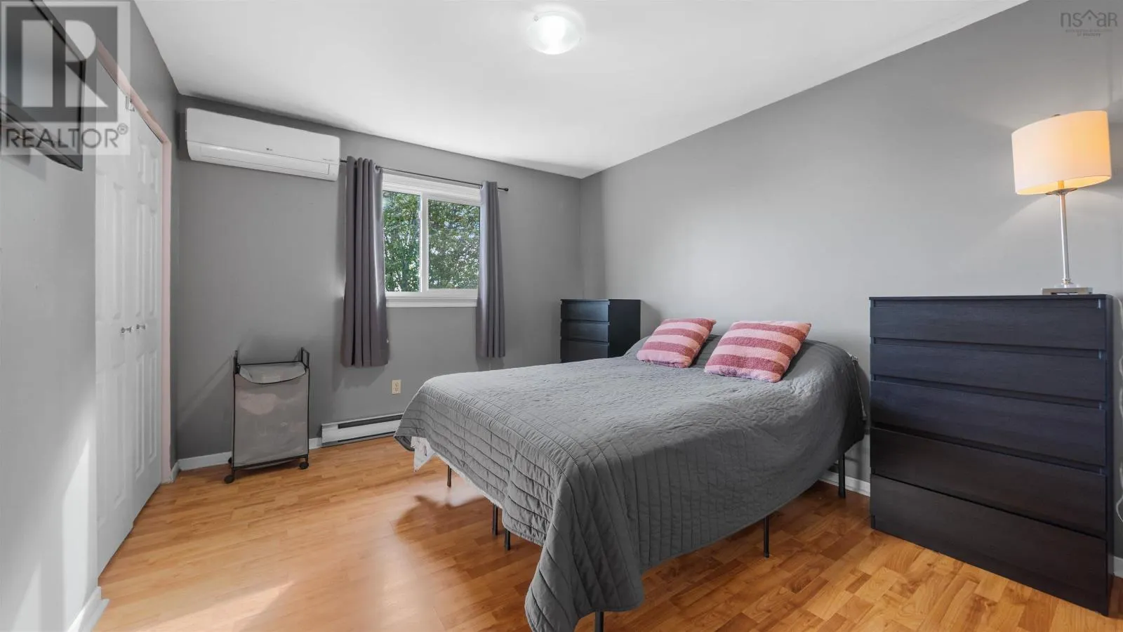 27 Tamerlane Court