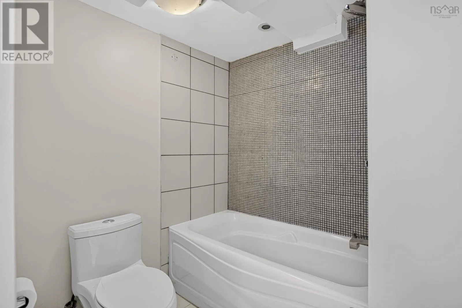 5385/87 Glebe Street