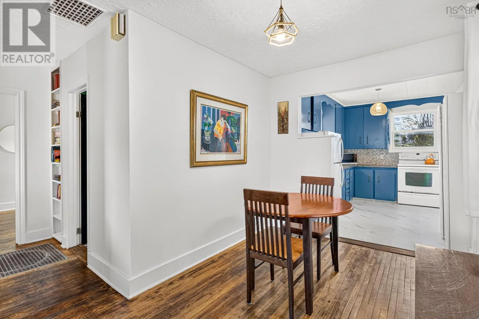 5385/87 Glebe Street
