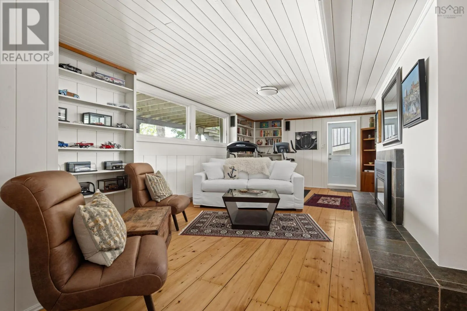 1077 Shore Drive