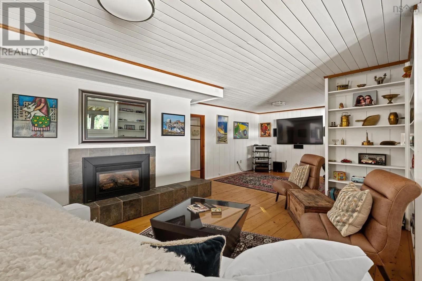 1077 Shore Drive