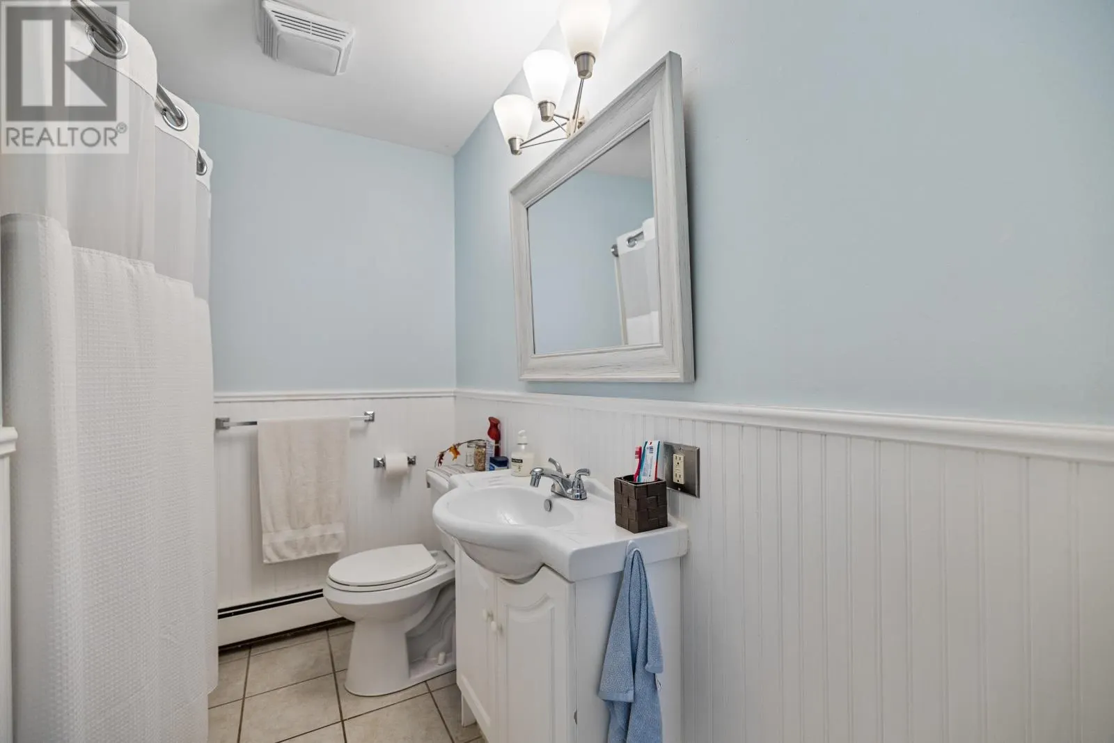 24-26 Thorndale Drive