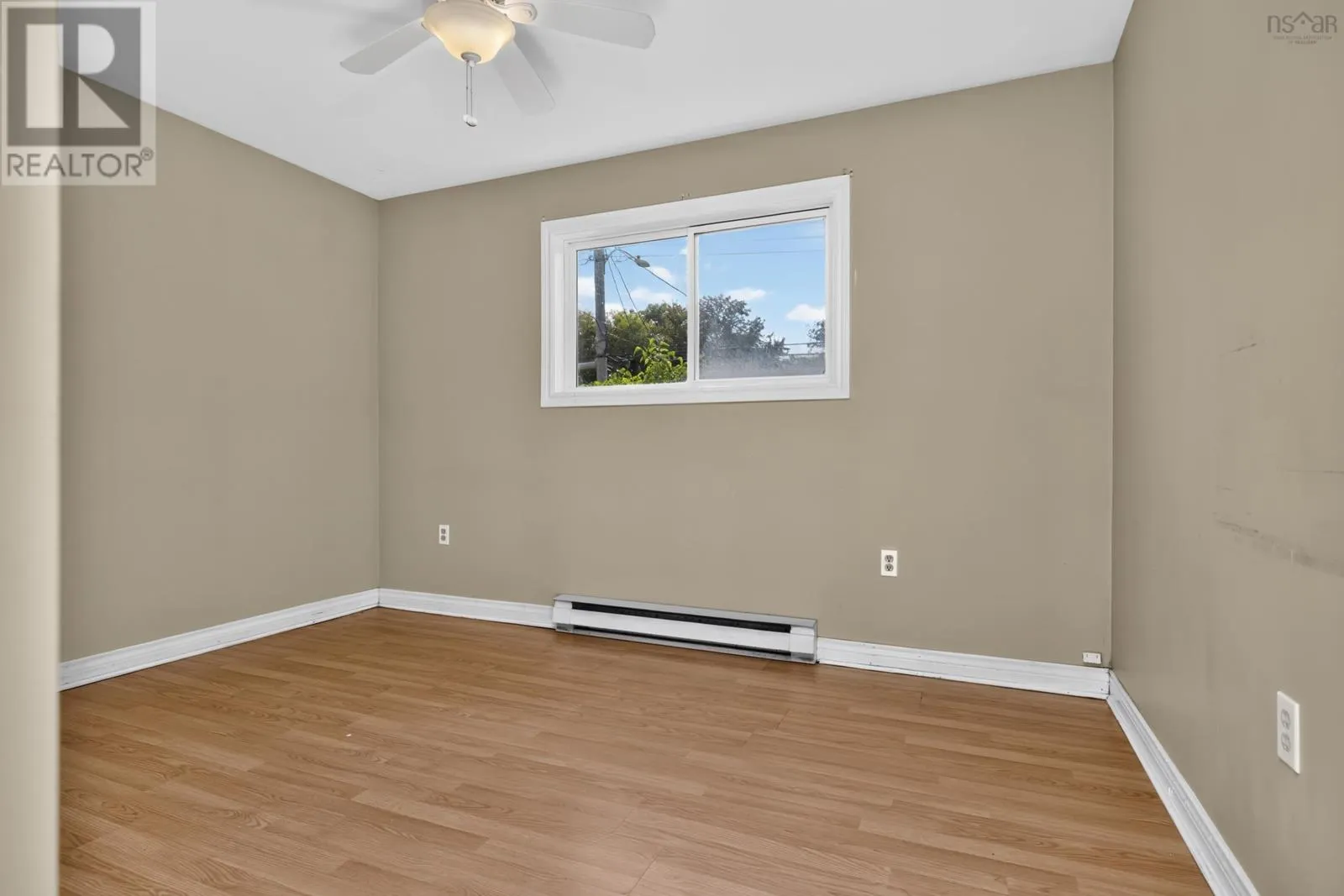 29 Roslyn Drive
