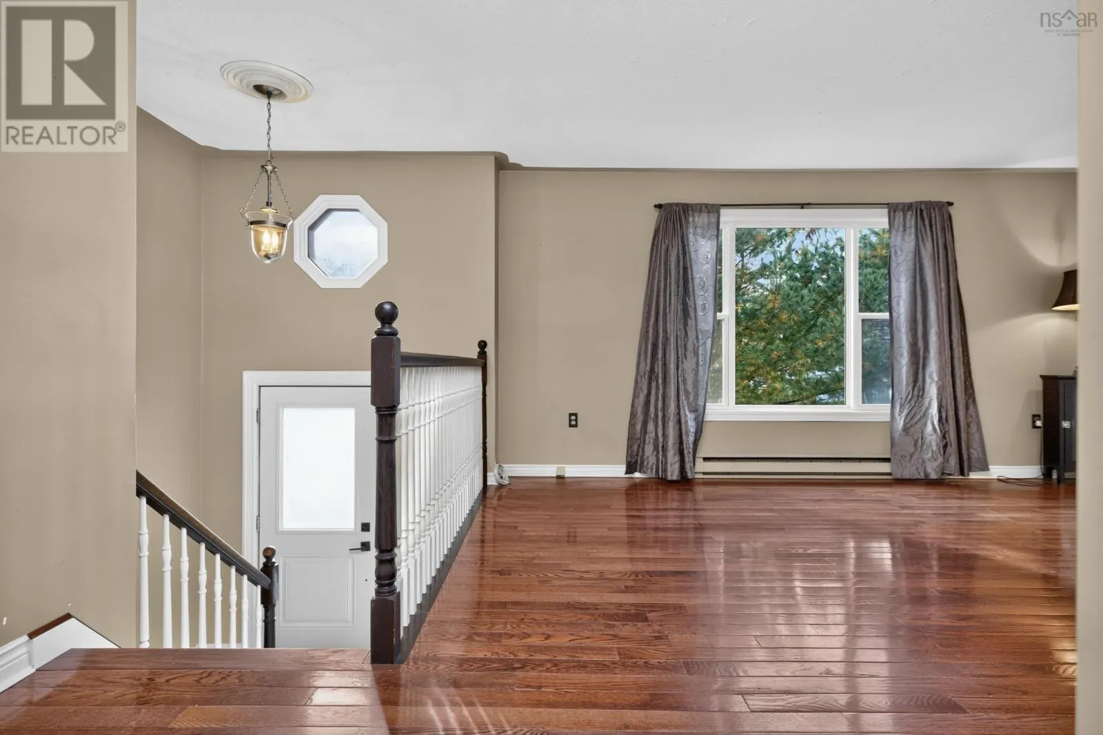 29 Roslyn Drive