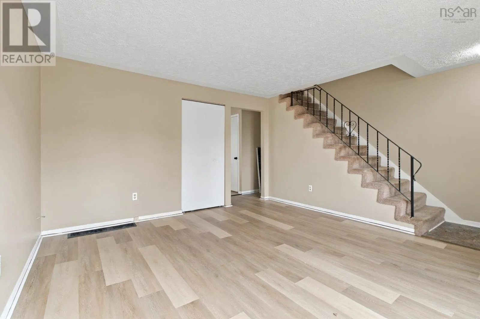 38 Regal Road