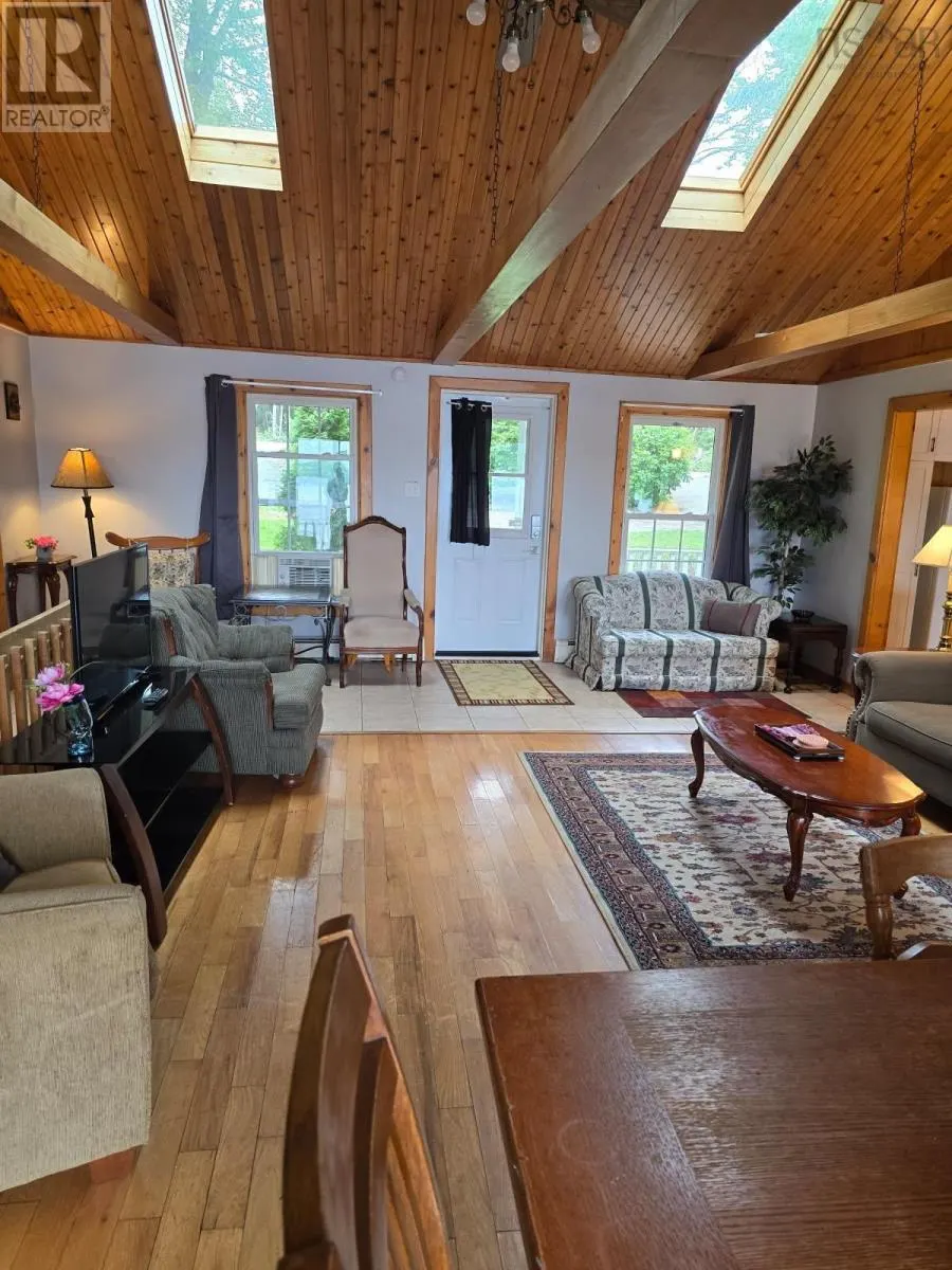 253 Perry Road