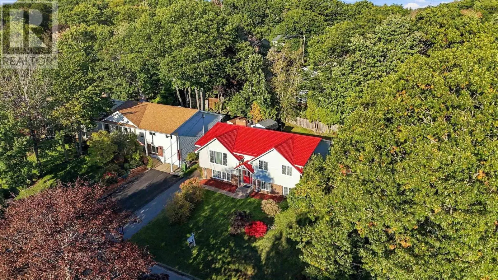 11 Riverview Crescent