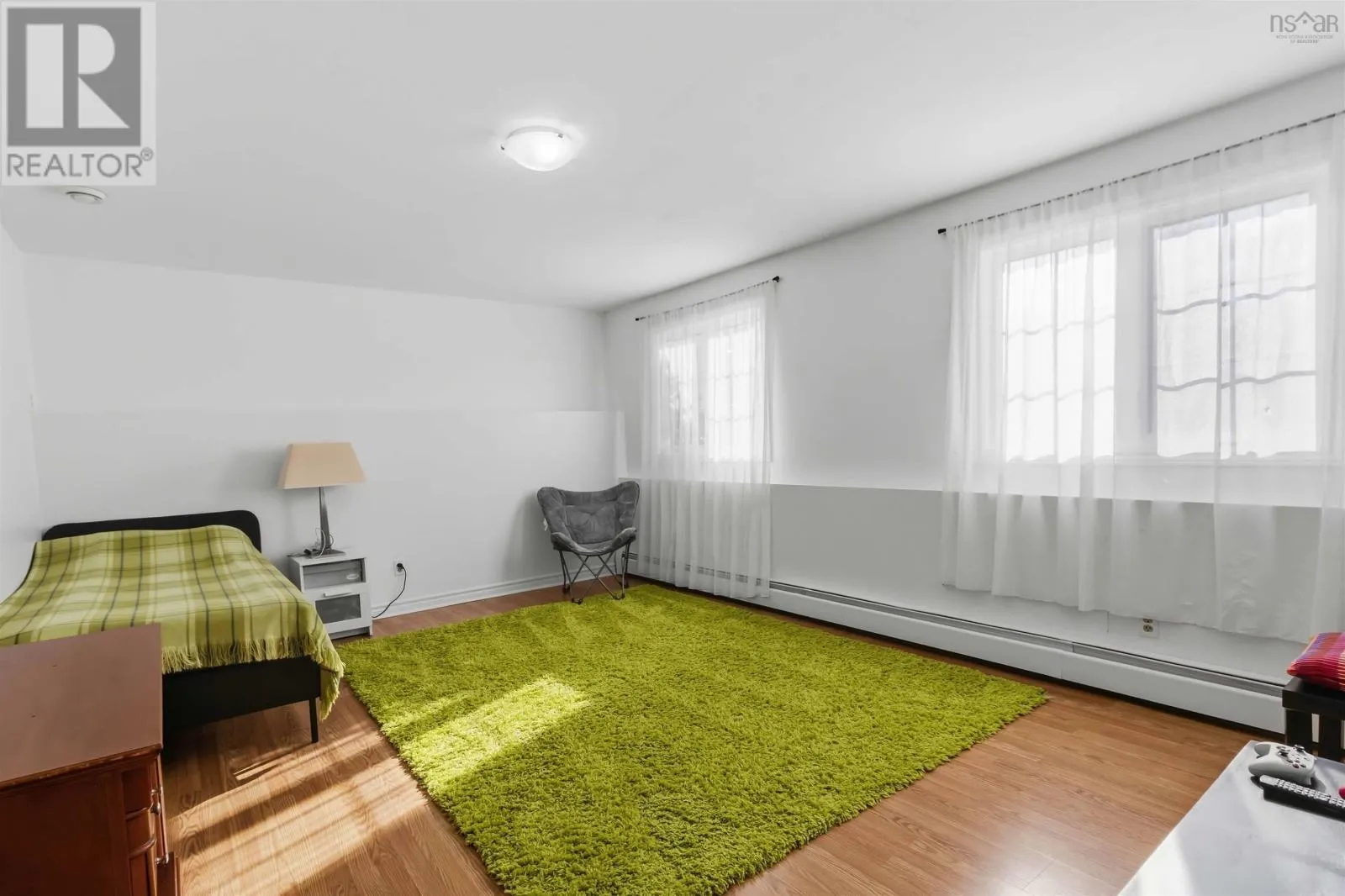 11 Riverview Crescent