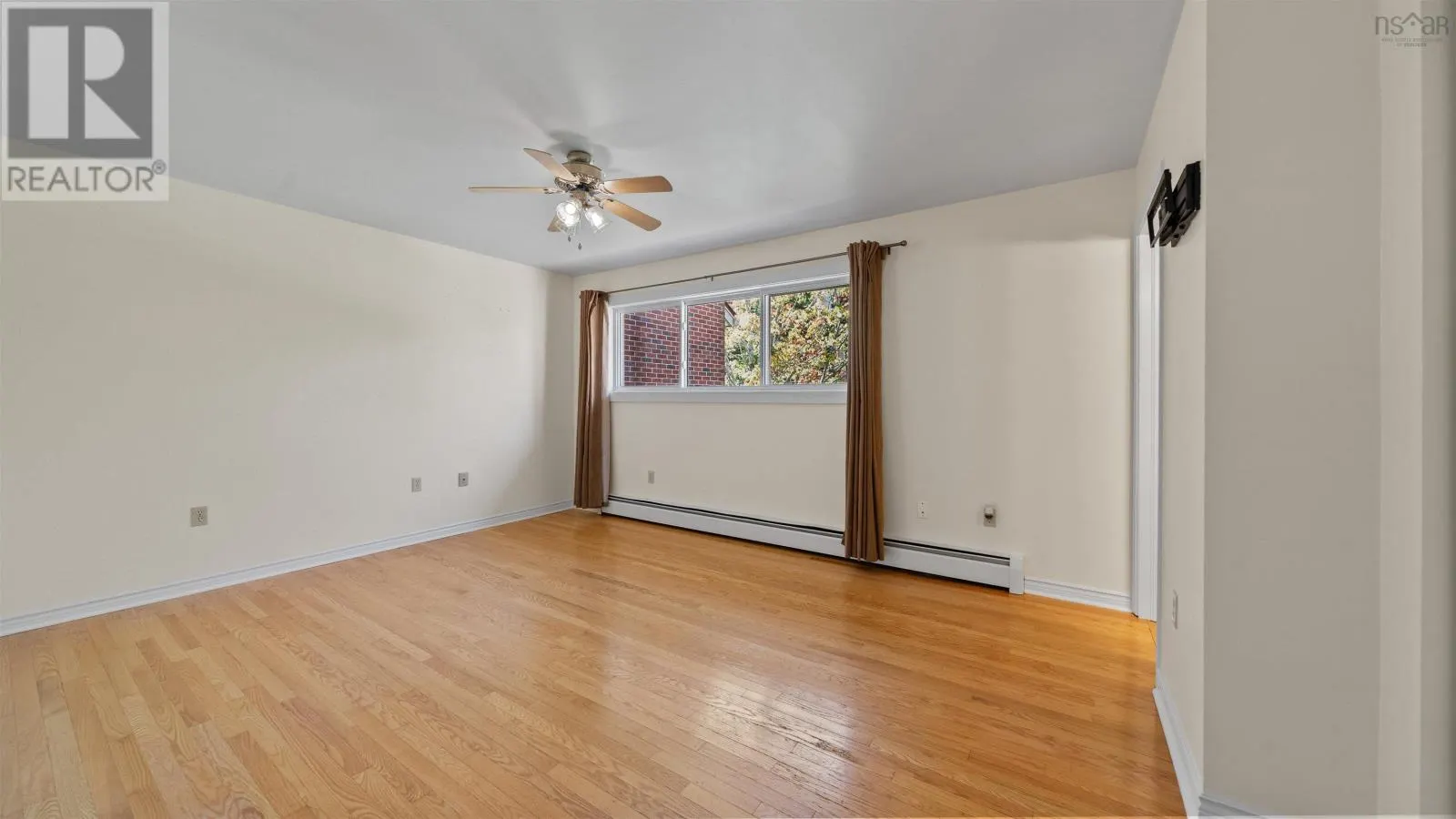 40 Walden Place