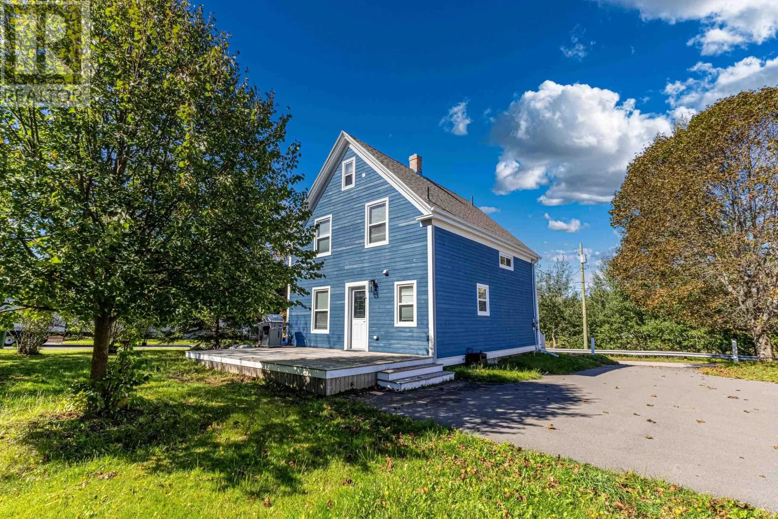 23 WESTVIEW Drive