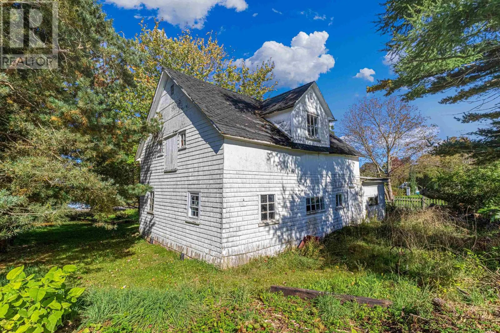 23 WESTVIEW Drive