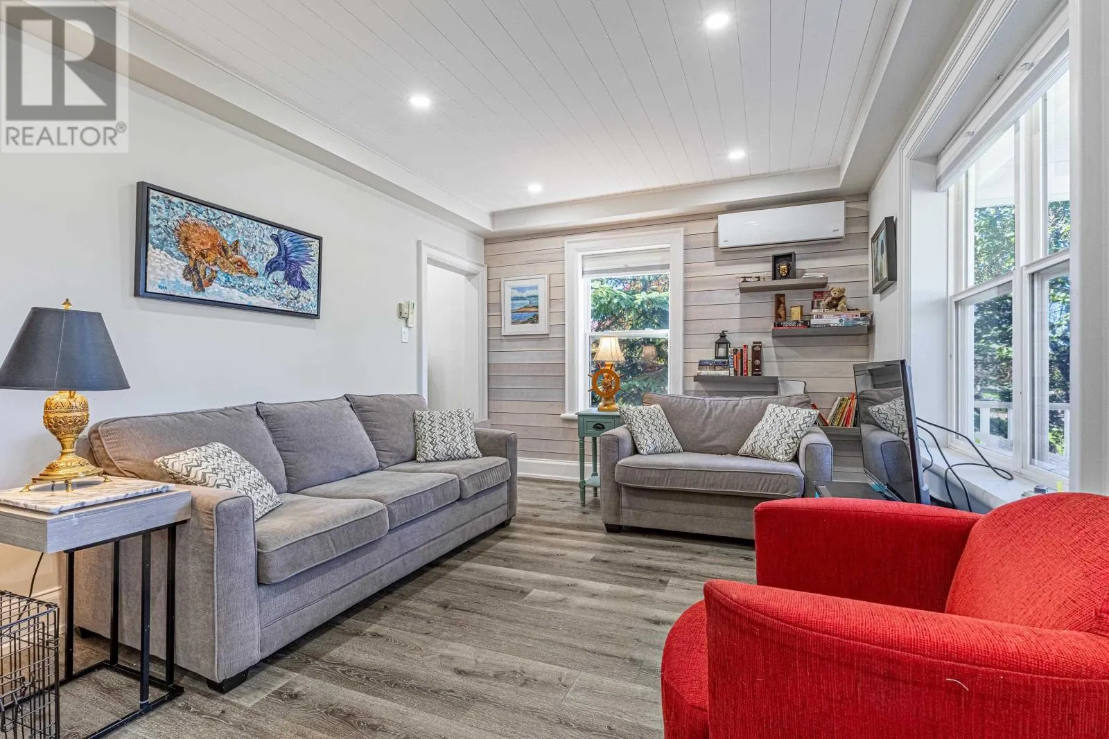 23 WESTVIEW Drive