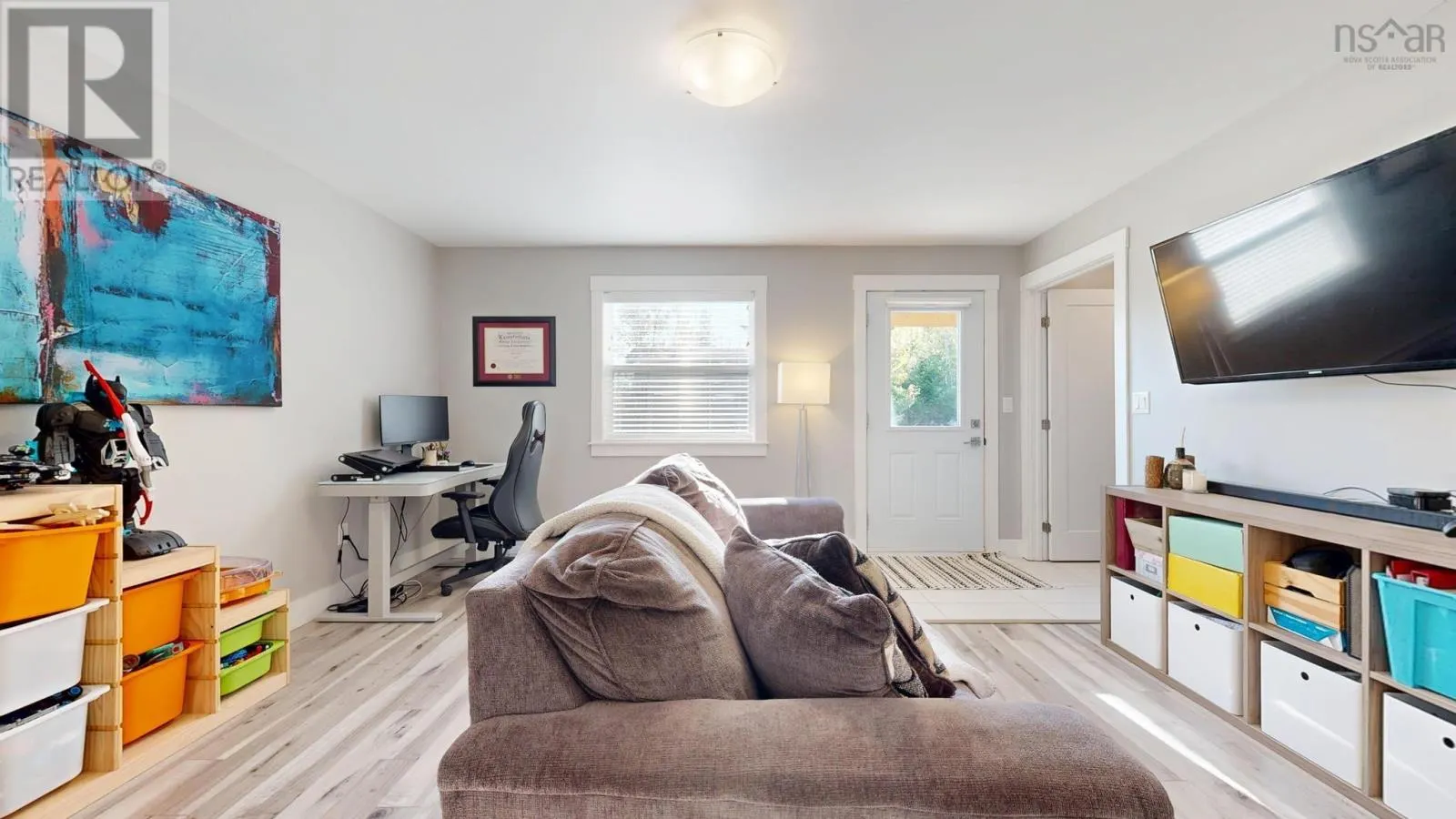 16 Sam Crescent