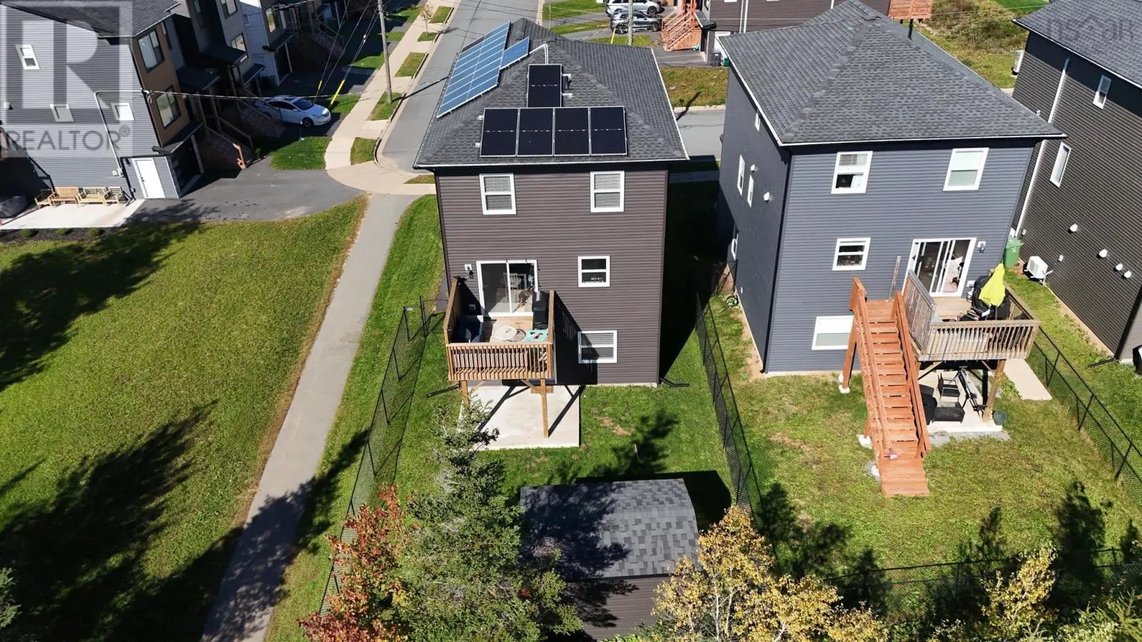 16 Sam Crescent