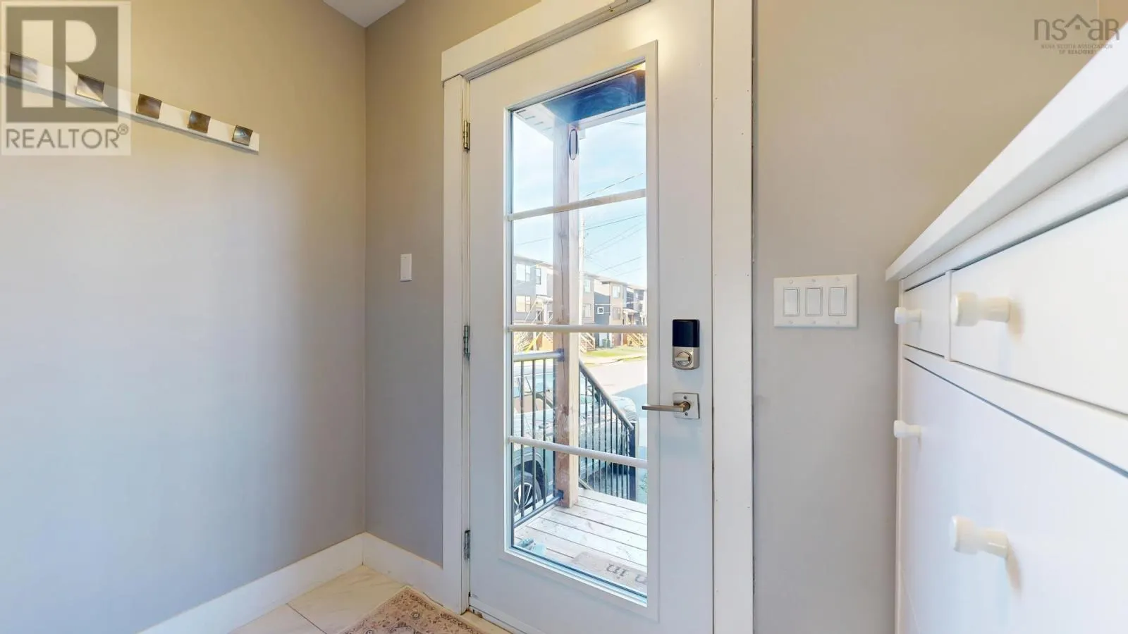 16 Sam Crescent