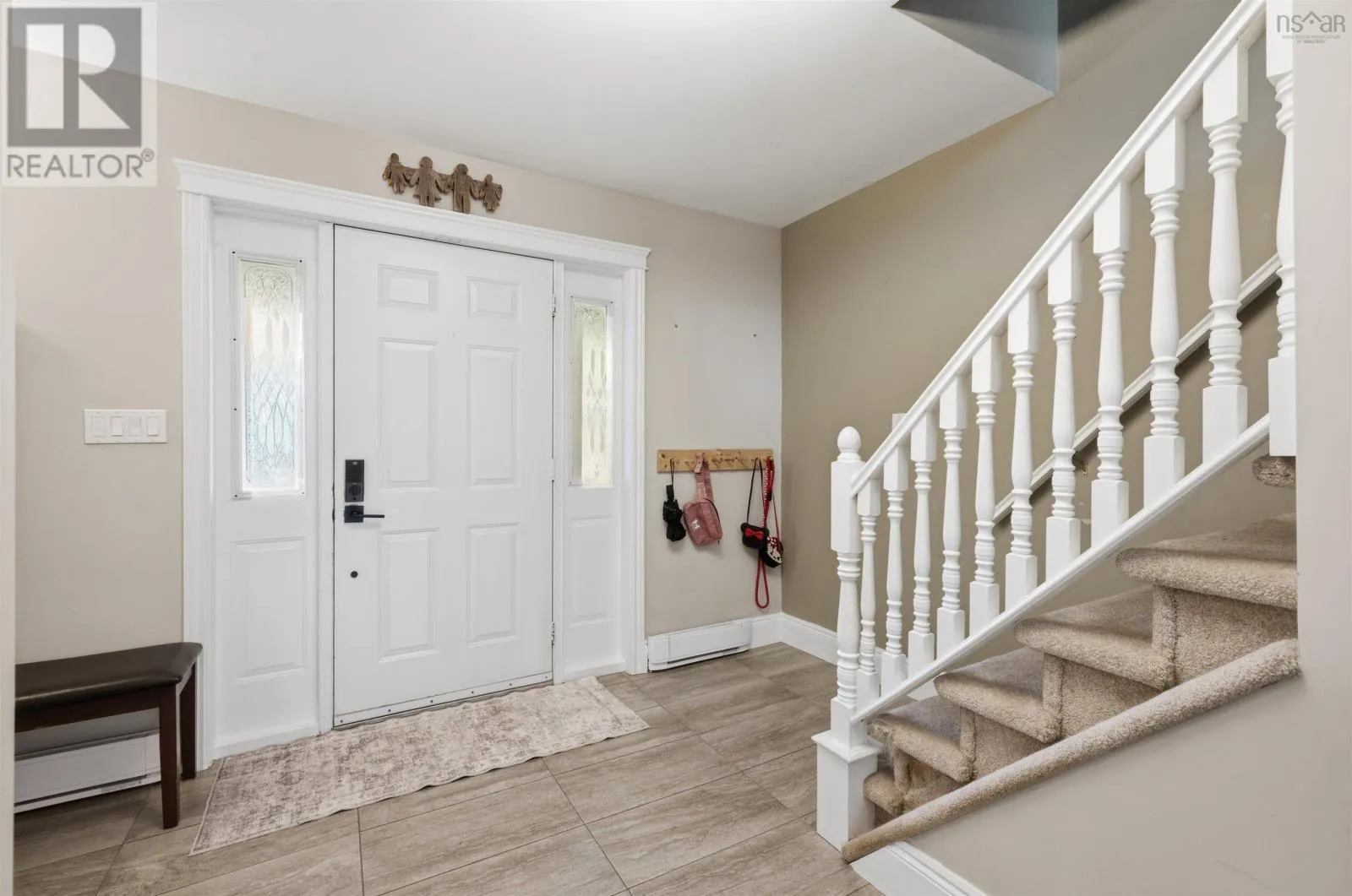 18 Sandstone ave