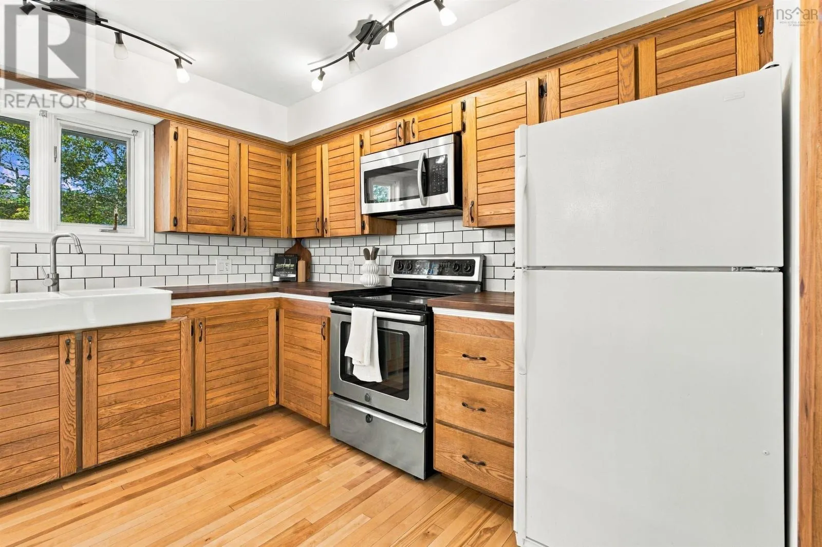 39 Parkdale Avenue