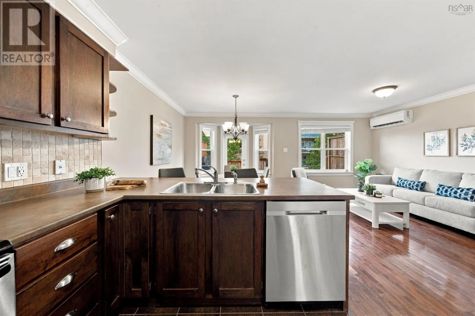 150 Transom Drive
