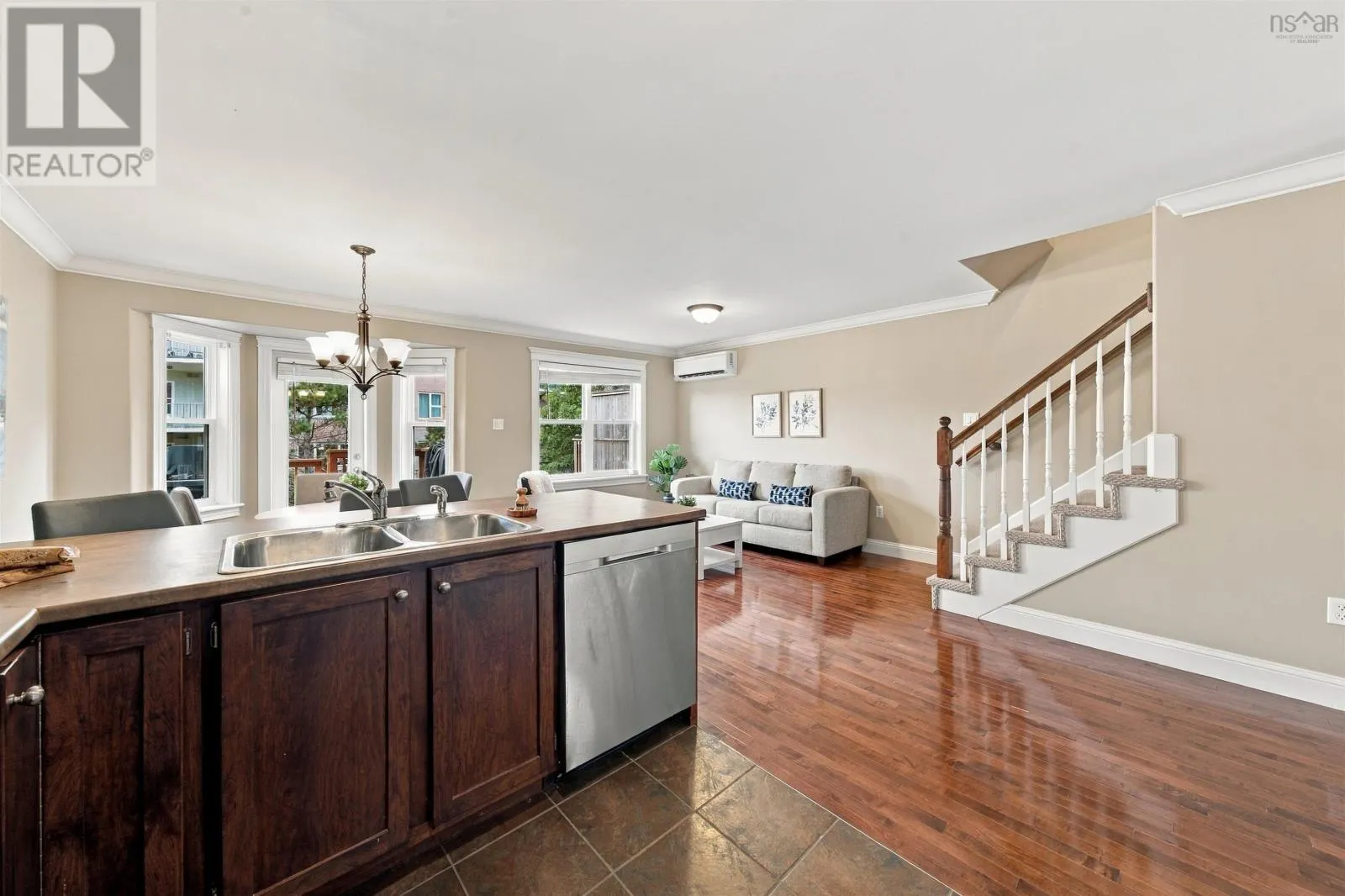 150 Transom Drive
