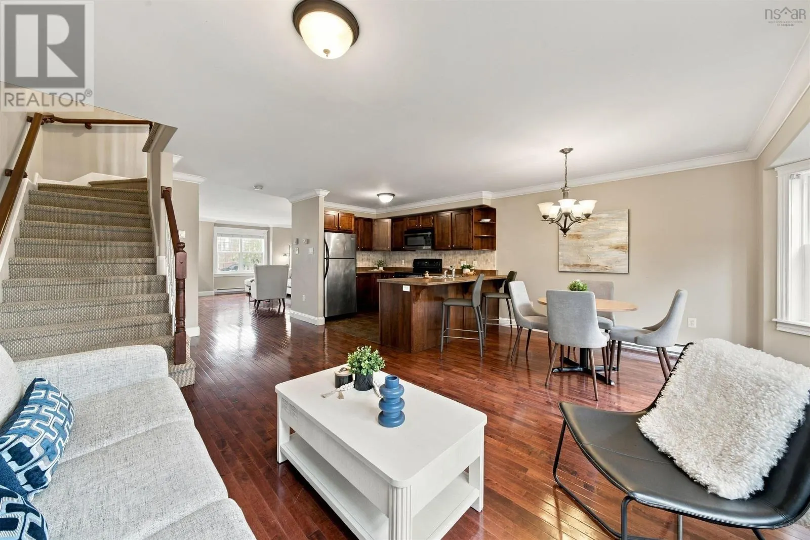 150 Transom Drive