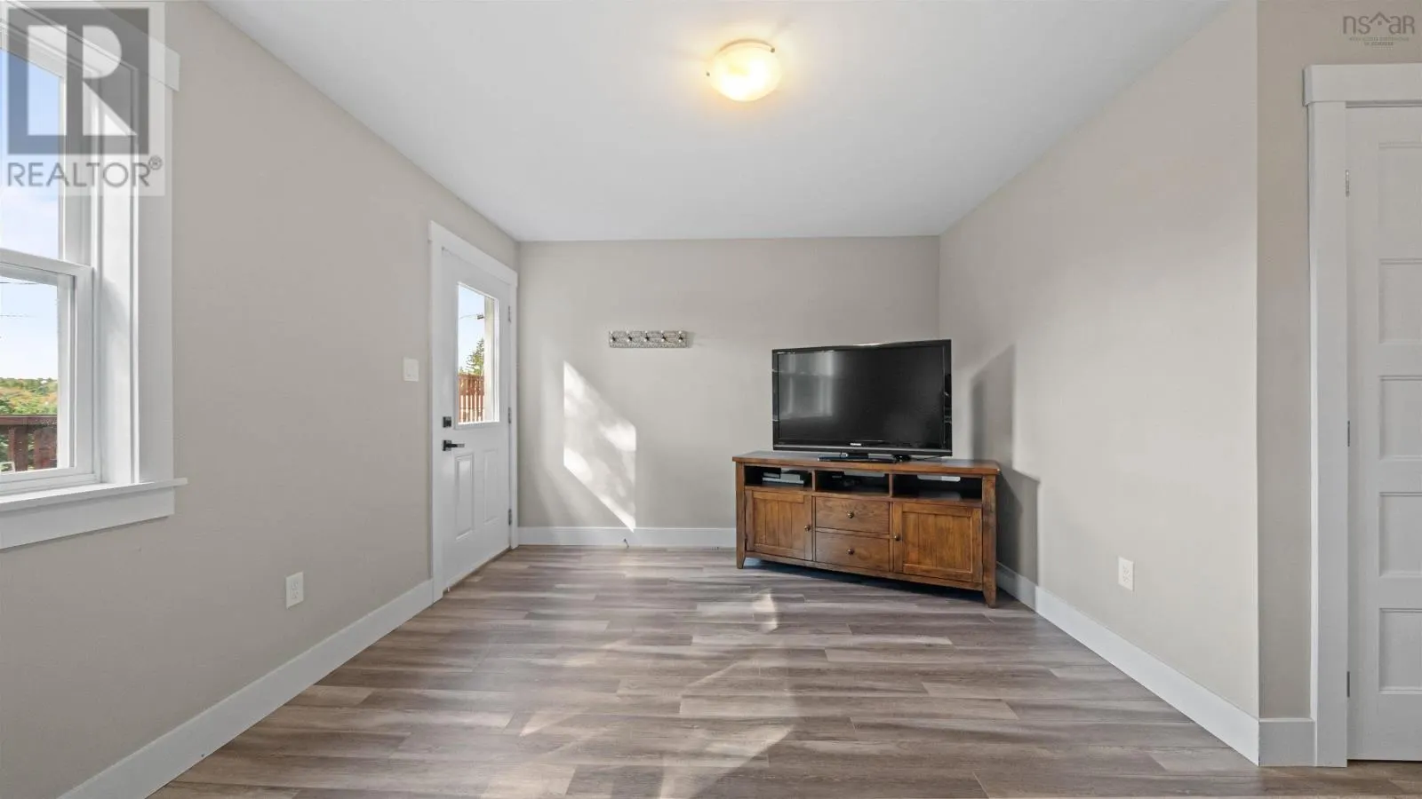 329 Savoy Avenue|Kingswood North