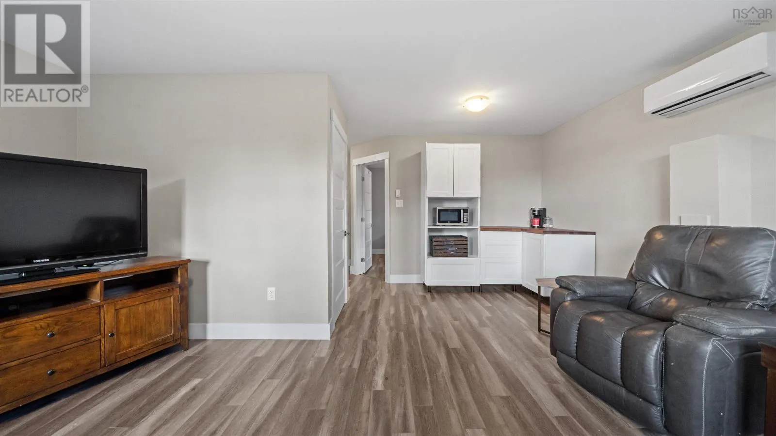 329 Savoy Avenue|Kingswood North