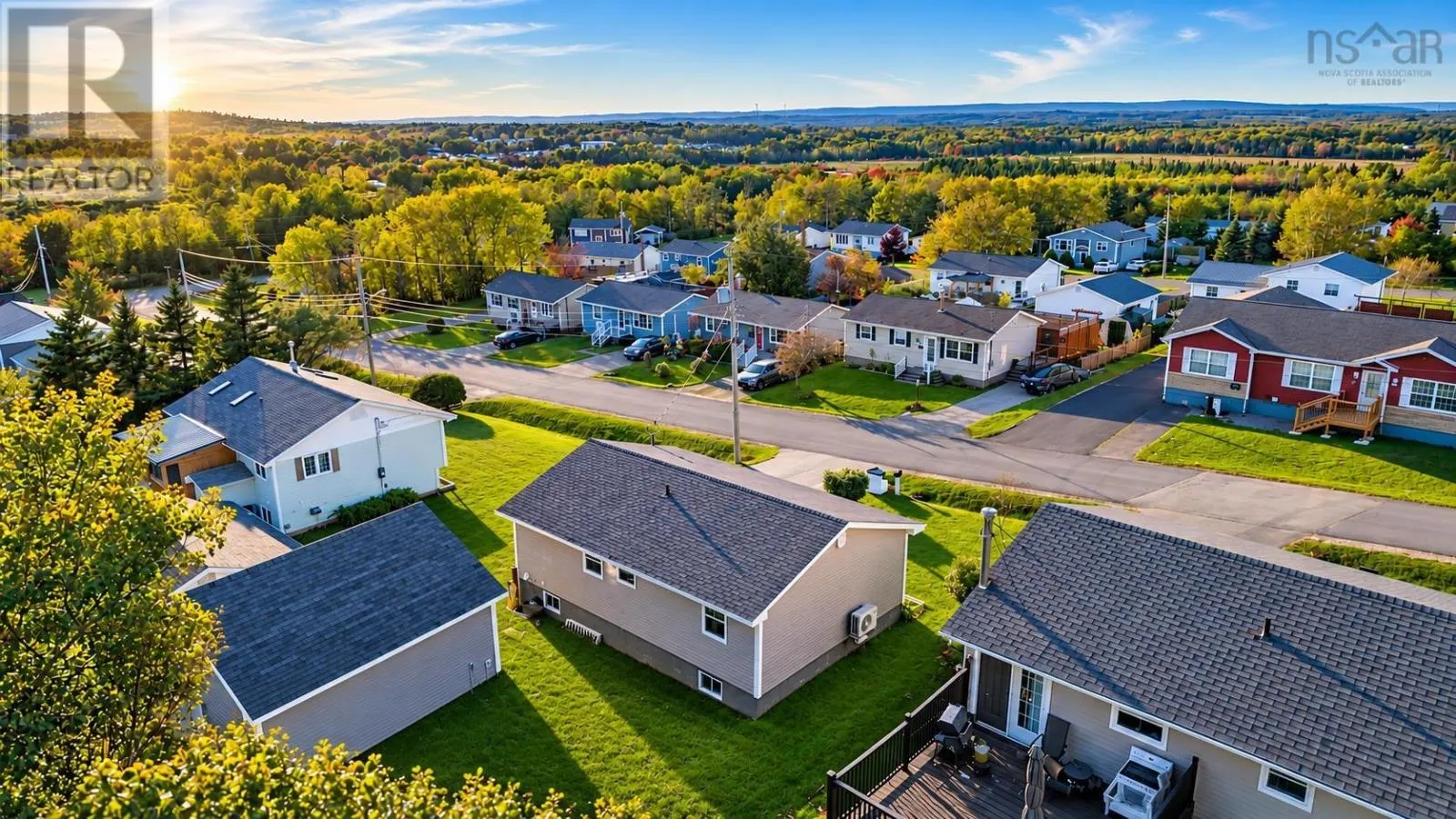 25 MacDonald Crescent