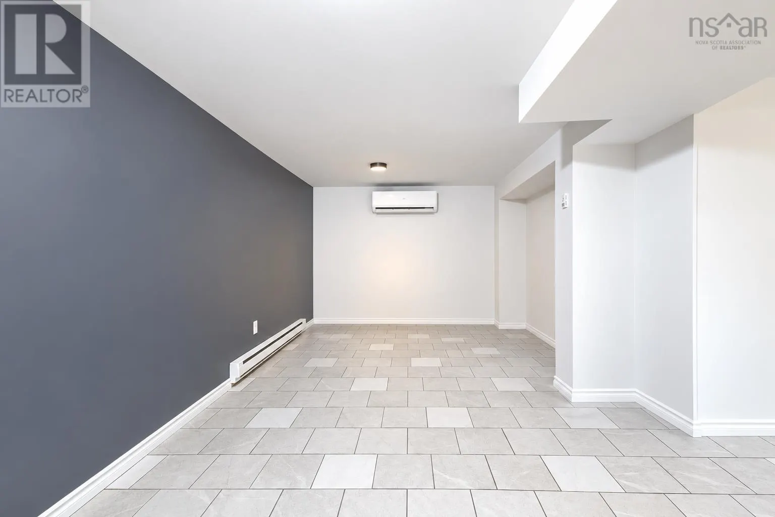 25 MacDonald Crescent
