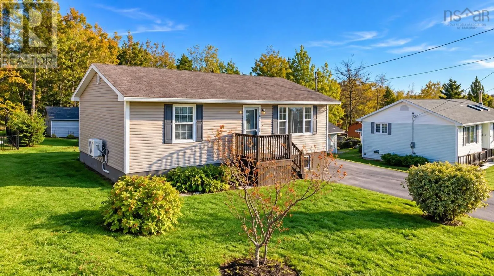 25 MacDonald Crescent