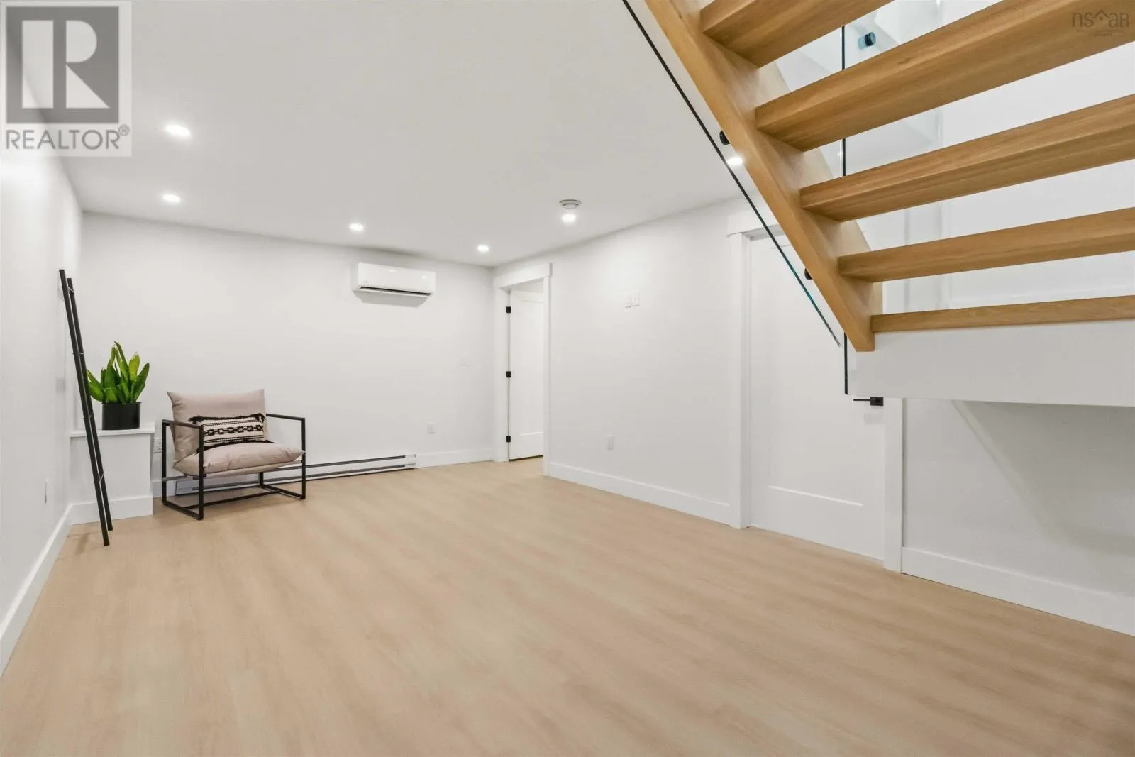 144 Montague Rd