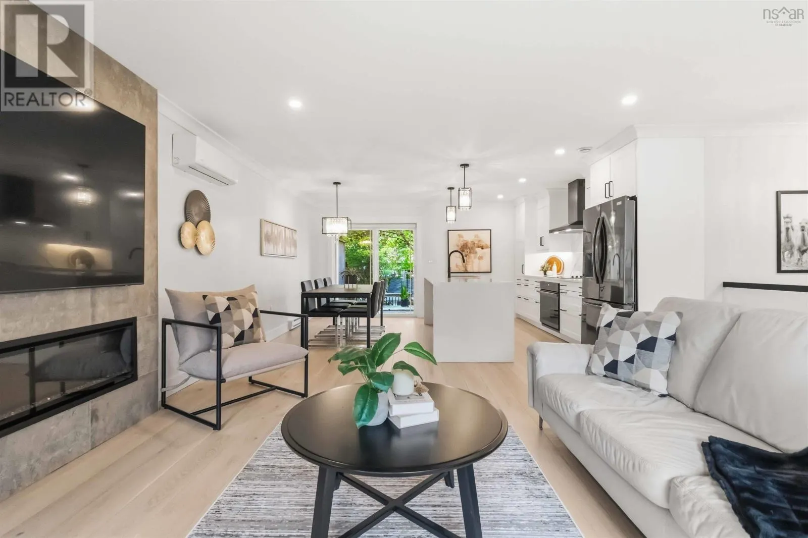 144 Montague Rd
