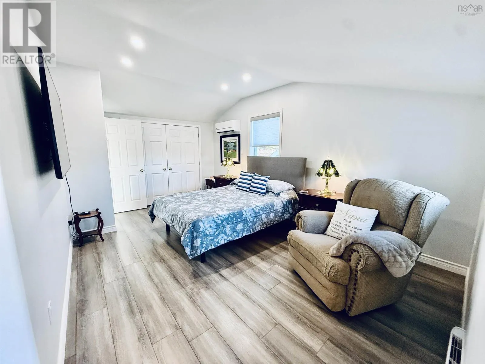 1321 Terence Bay Road