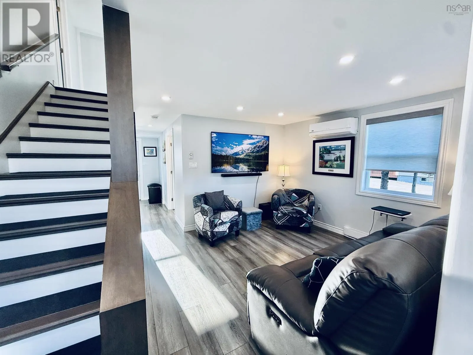 1321 Terence Bay Road