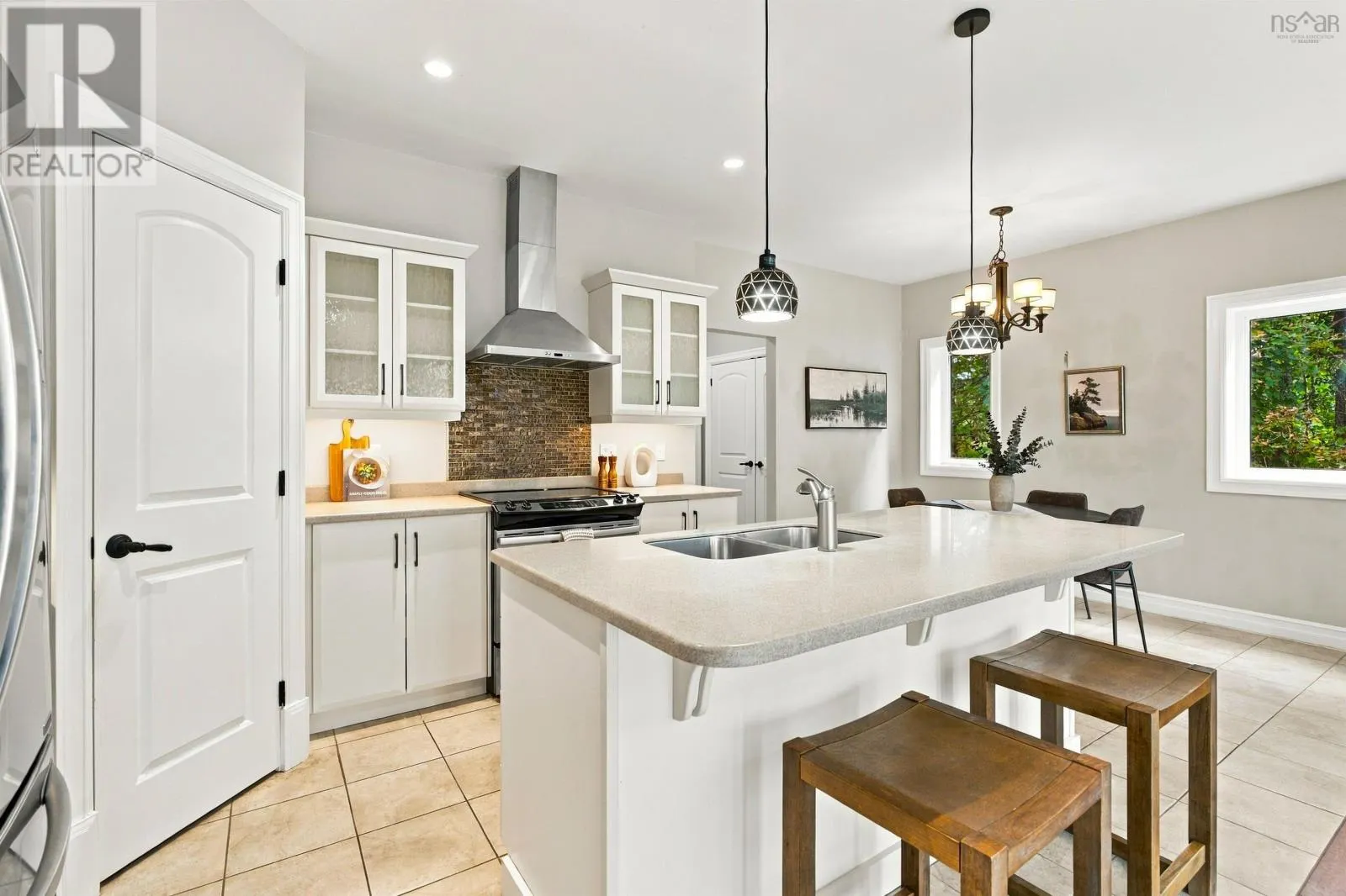 23 Grandview Drive