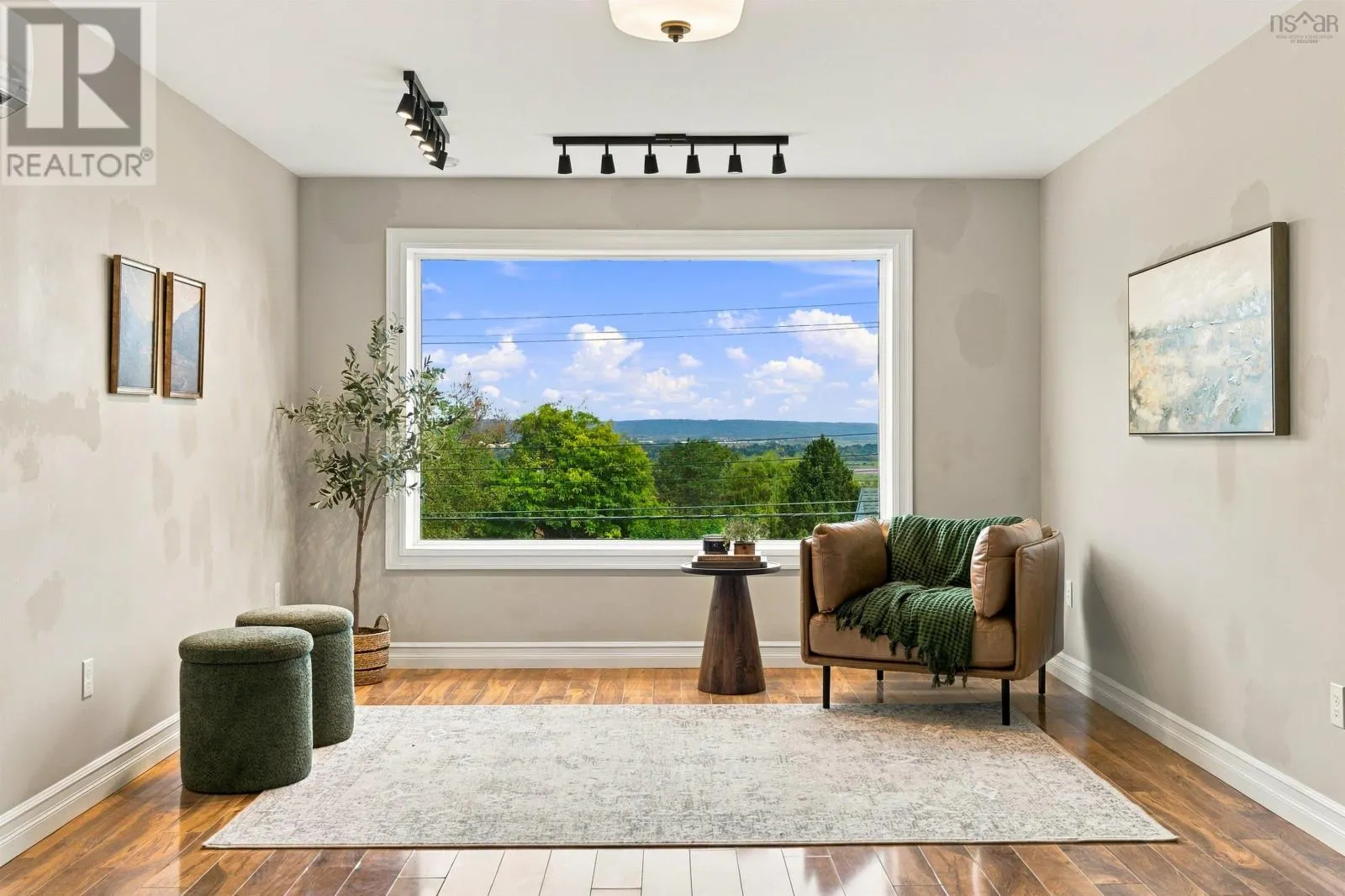 23 Grandview Drive