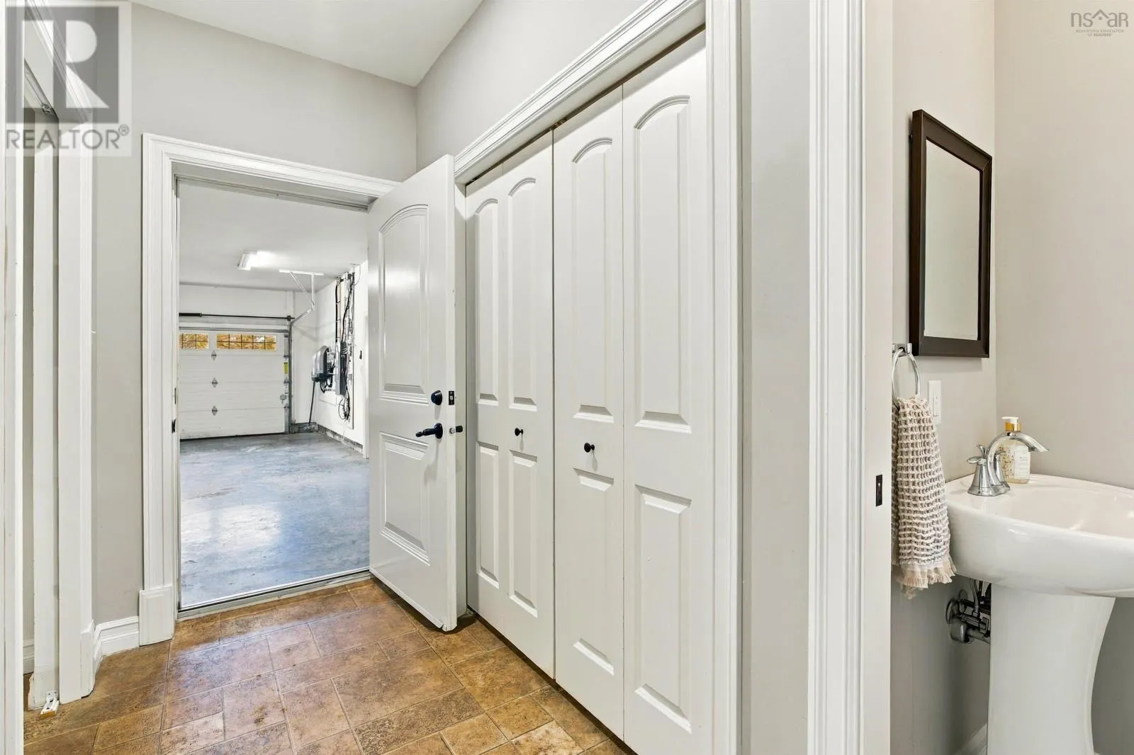 23 Grandview Drive