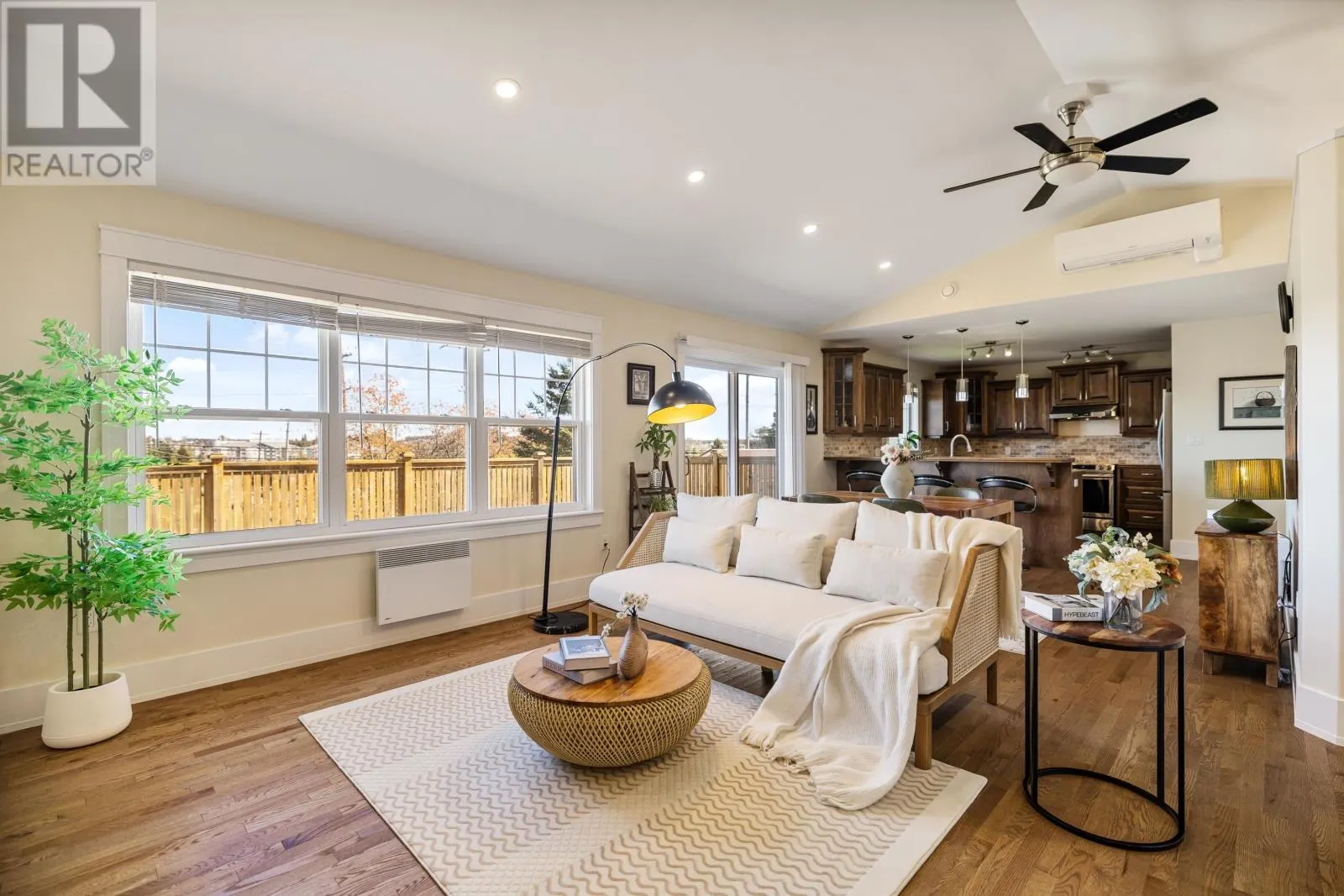 15 Kenwood Circle