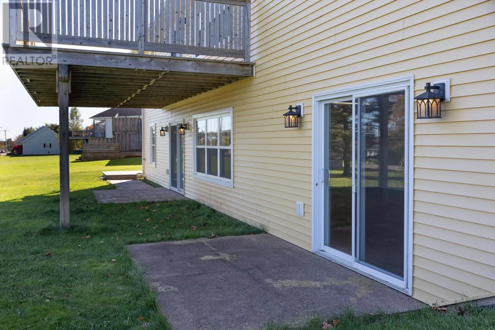 15 Kenwood Circle