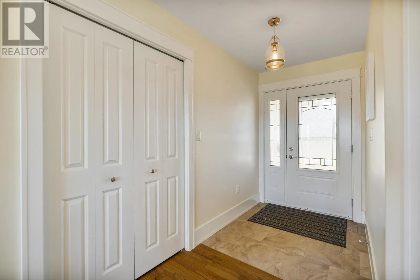 15 Kenwood Circle